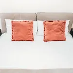 1 Bedroom Heart Of Lux - Sleeps 5 Διαμέρισμα *