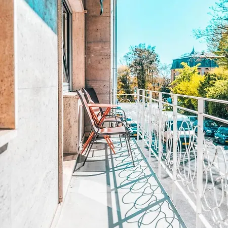 1 Bedroom Heart Of Lux - Sleeps 5 アパート *